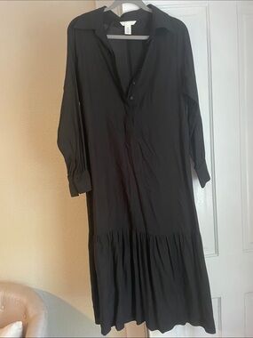 H&M Black Long Sleeve Tiered Shirt Dress
